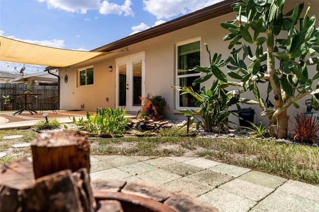 6916 WILLIAMS DRIVE, Tampa, FL 33634