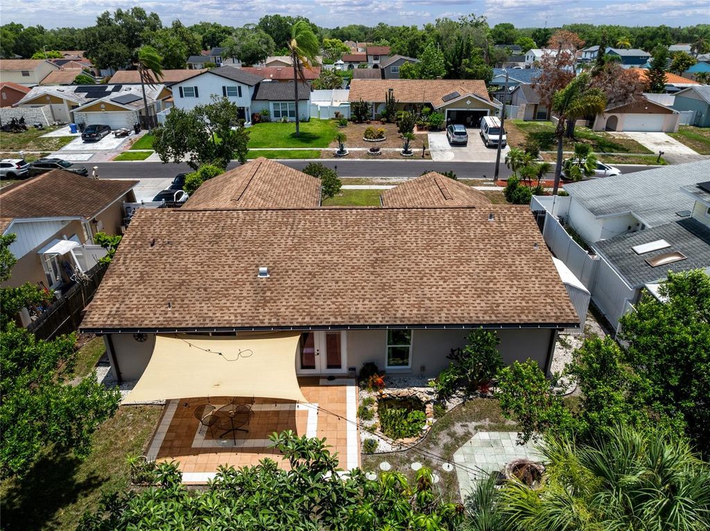 Image 65 of property listing at 6916 WILLIAMS DRIVE, Tampa, FL 33634