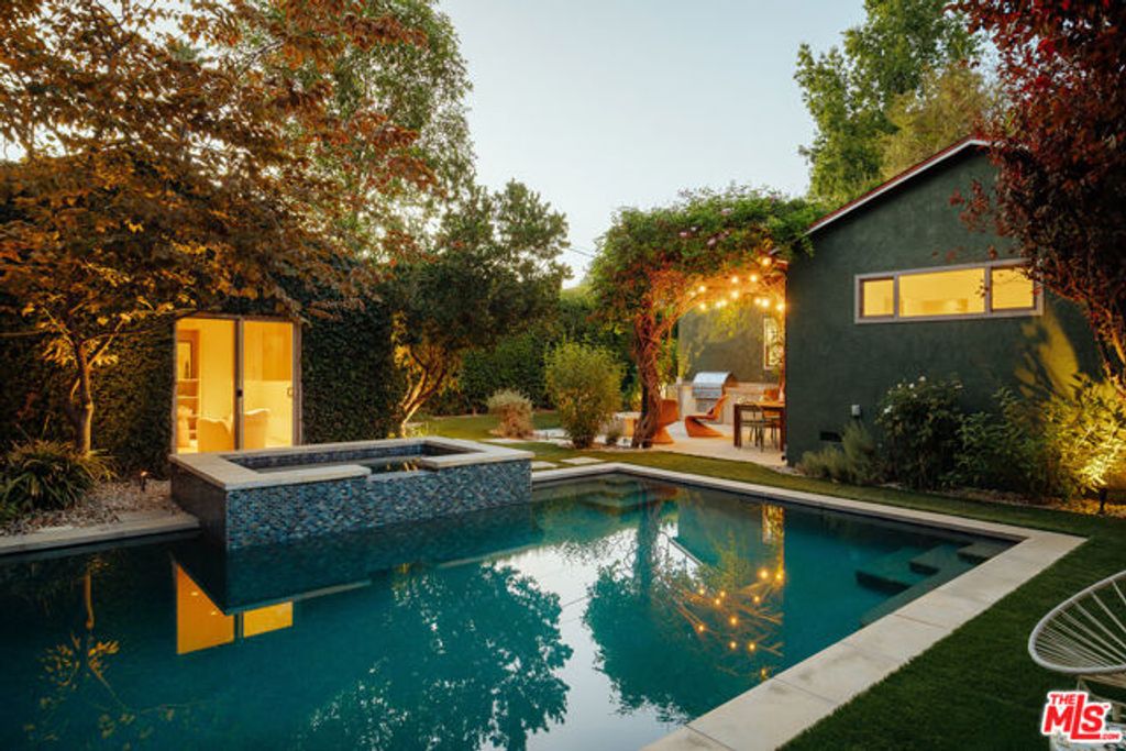13352 Martha Street, Los Angeles, CA 91401