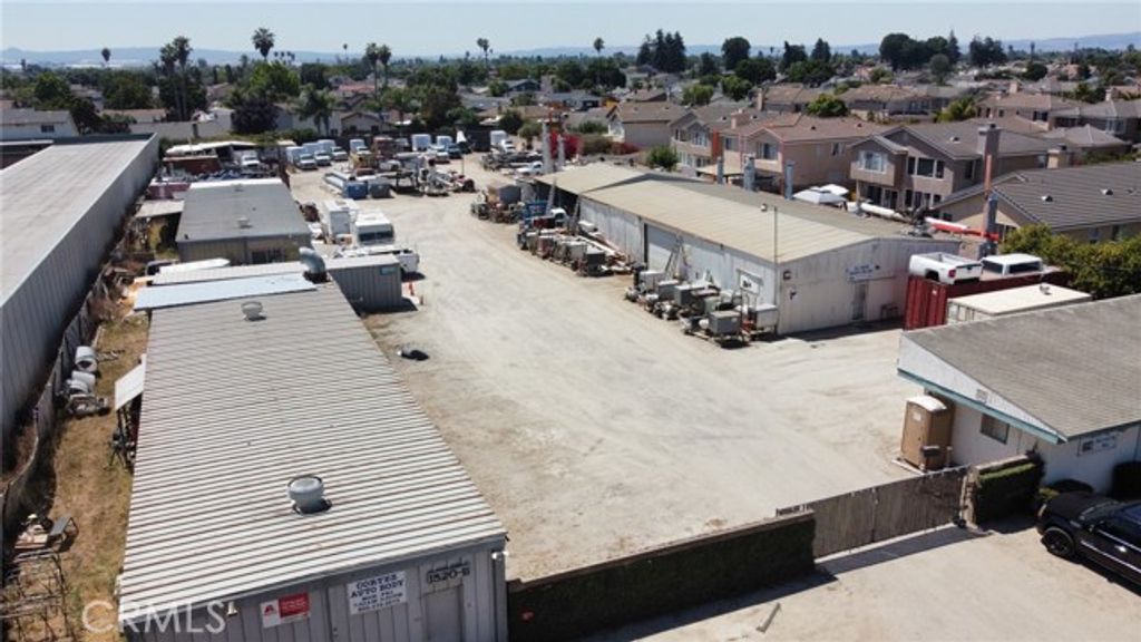 1520 E Donovan Road, Santa Maria, CA 93454