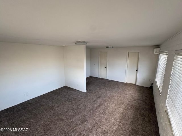 1402 S Country Club Road, Tucson, AZ 85713