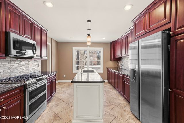 338 Diamond Road, Jackson, NJ 08527