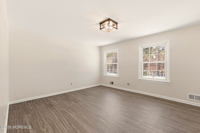 338 Diamond Road, Jackson, NJ 08527