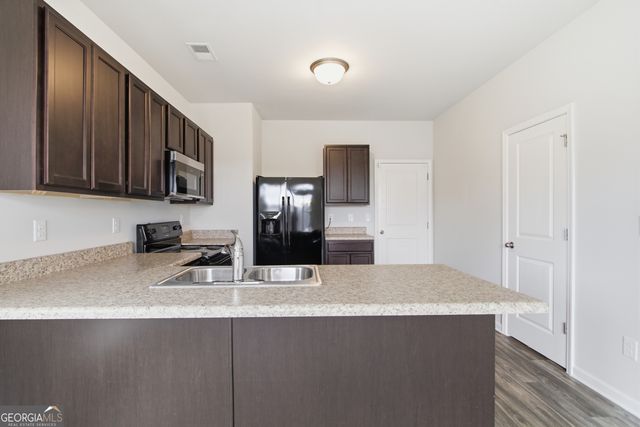 7130 Creeksong Drive, Douglasville, GA 30134
