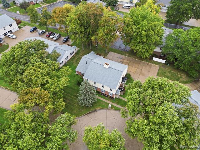 24763 Meadow Creek Drive, Harrison Twp, MI 48045