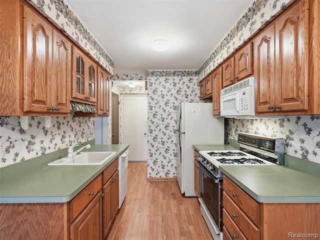 24763 Meadow Creek Drive, Harrison Twp, MI 48045