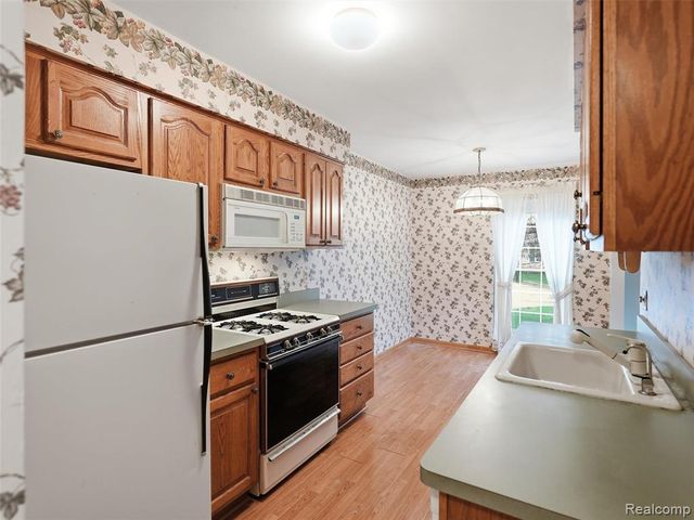 24763 Meadow Creek Drive, Harrison Twp, MI 48045