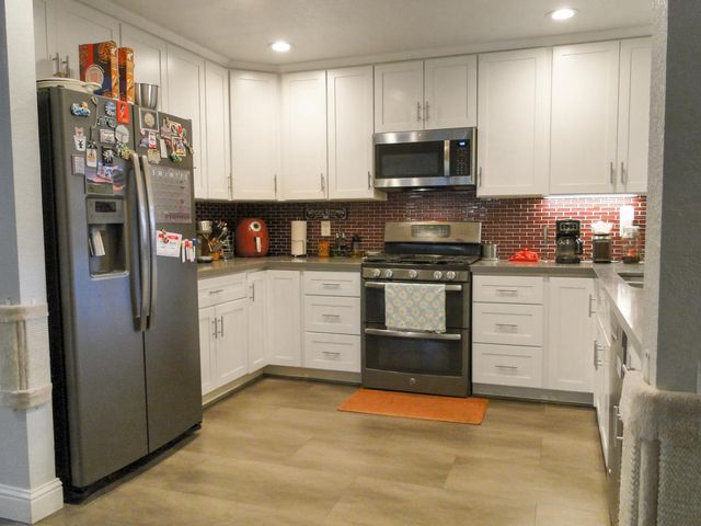 5008 Deerpark Cir, Fair Oaks, CA 95628