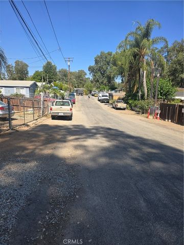18354 Walnut Avenue, Lake Elsinore, CA 92532