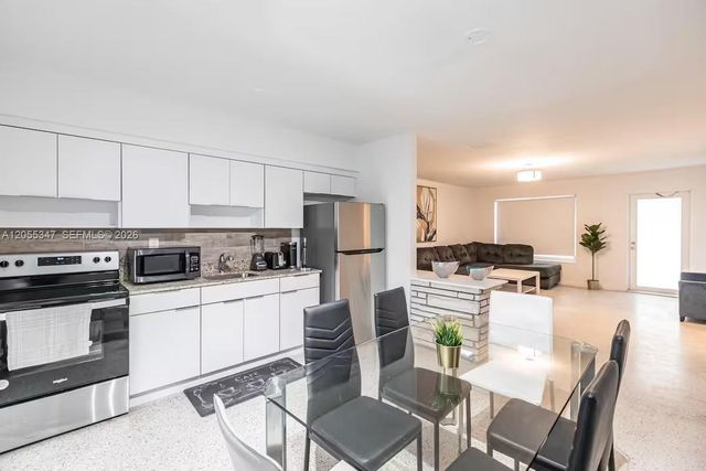 18815 Atlantic Blvd, Sunny Isles Beach, FL 33160