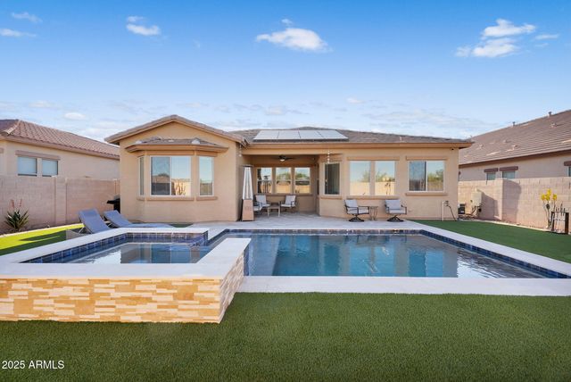 18438 W LAVENDER Lane, Goodyear, AZ 85338