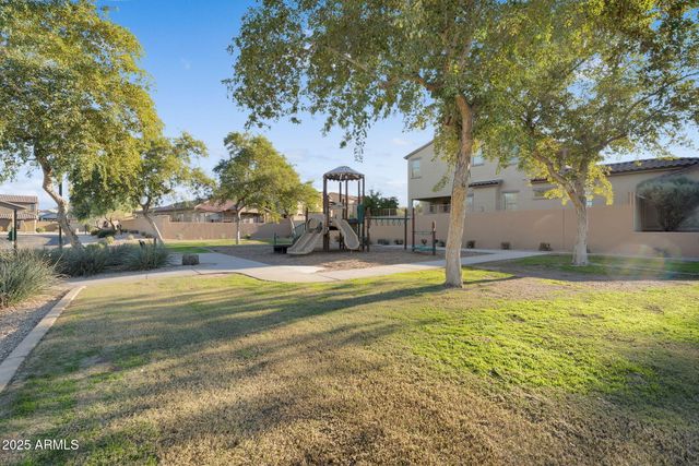 18438 W LAVENDER Lane, Goodyear, AZ 85338