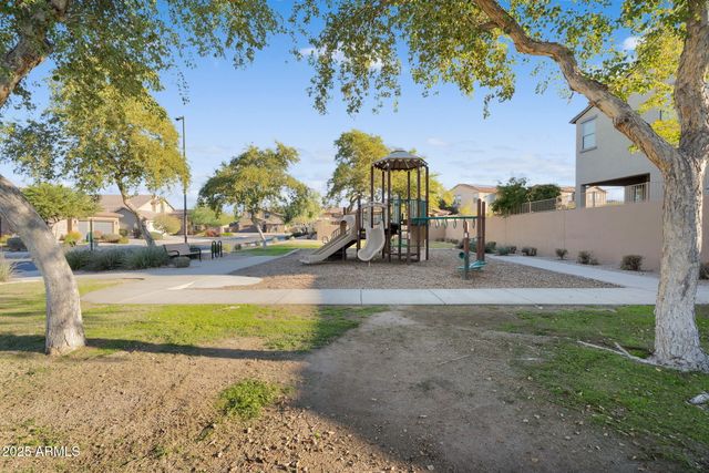 18438 W LAVENDER Lane, Goodyear, AZ 85338