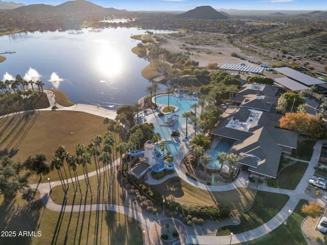 18438 W LAVENDER Lane, Goodyear, AZ 85338