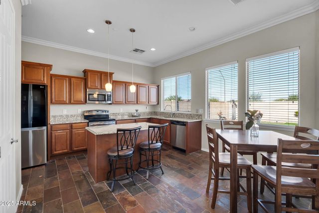 18438 W LAVENDER Lane, Goodyear, AZ 85338