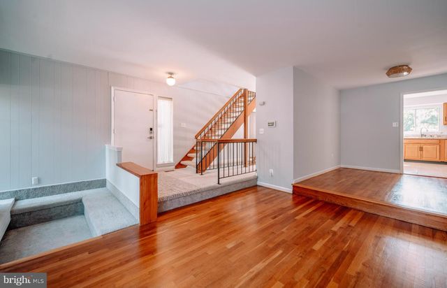 11965 GREYWING CT, Reston, VA 20191