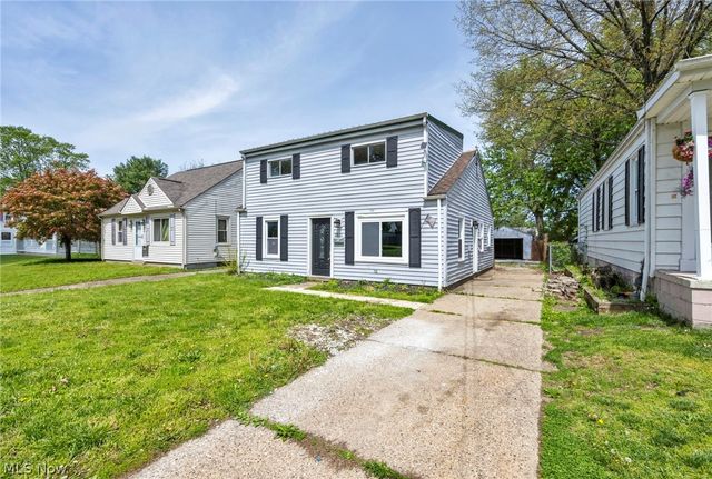 2511 Ogden Avenue, Akron, OH 44312