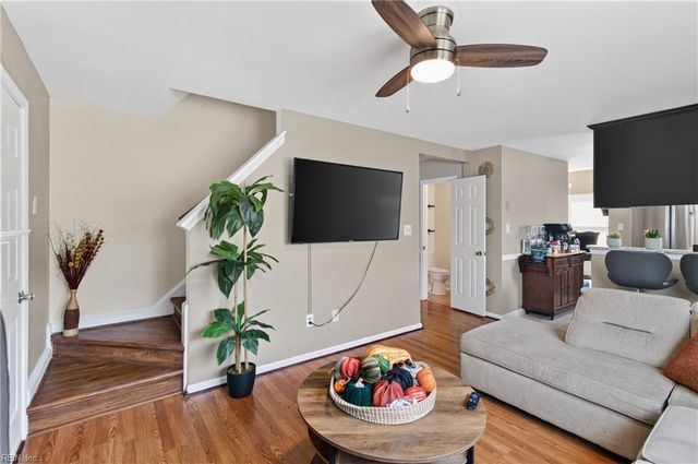105 Pony CT, Newport News, VA 23608