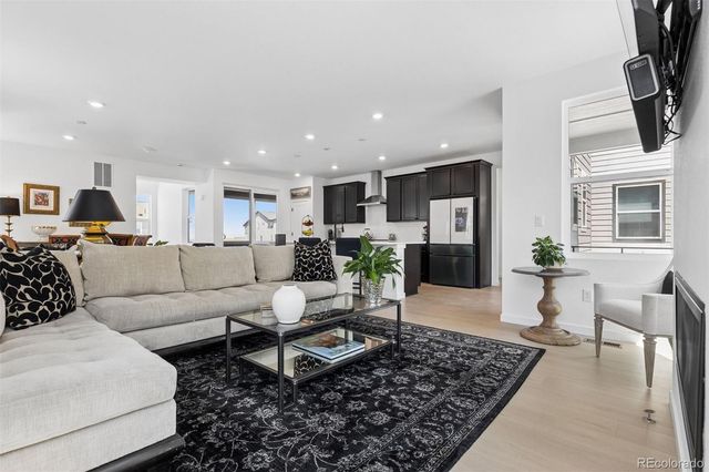 11988 Amplify Circle, Lone Tree, CO 80134