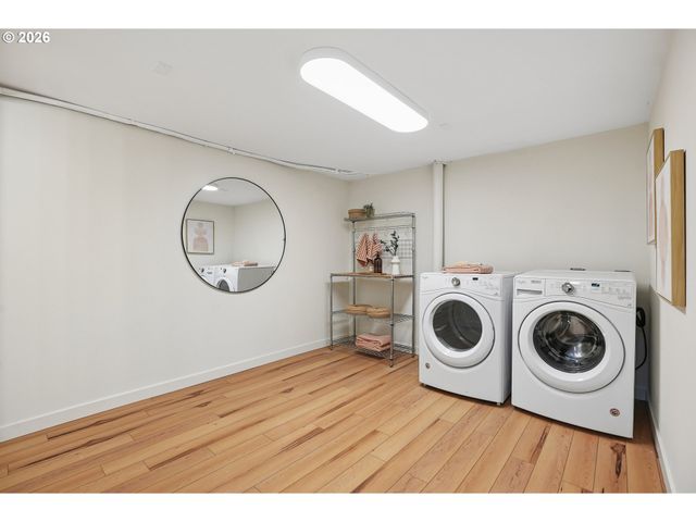 10247 N SMITH St, Portland, OR 97203