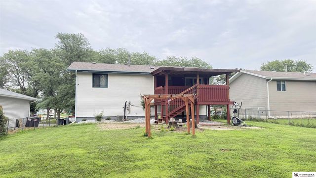 2001 SW 16 Street, Lincoln, NE 68522