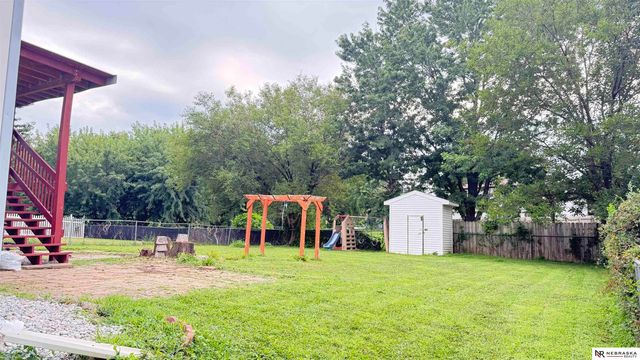 2001 SW 16 Street, Lincoln, NE 68522