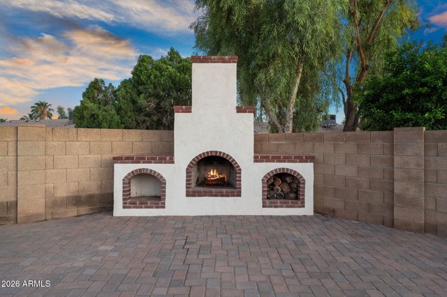 633 N ROOSEVELT Avenue, Chandler, AZ 85226