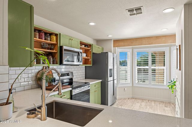 633 N ROOSEVELT Avenue, Chandler, AZ 85226