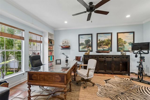 2941 W BAYSHORE COURT, Tampa, FL 33611