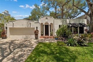 2941 W BAYSHORE COURT, Tampa, FL 33611