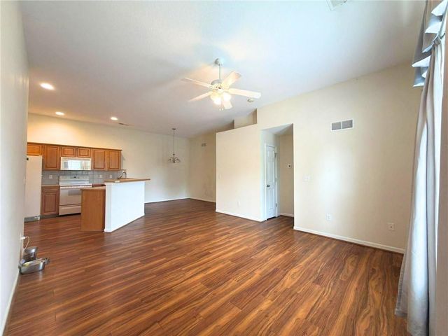 18437 W 156th Terrace 3500, Olathe, KS 66062