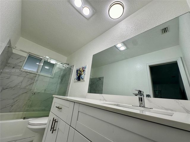 3511 Quentin Ave, Boynton Beach, FL 33436