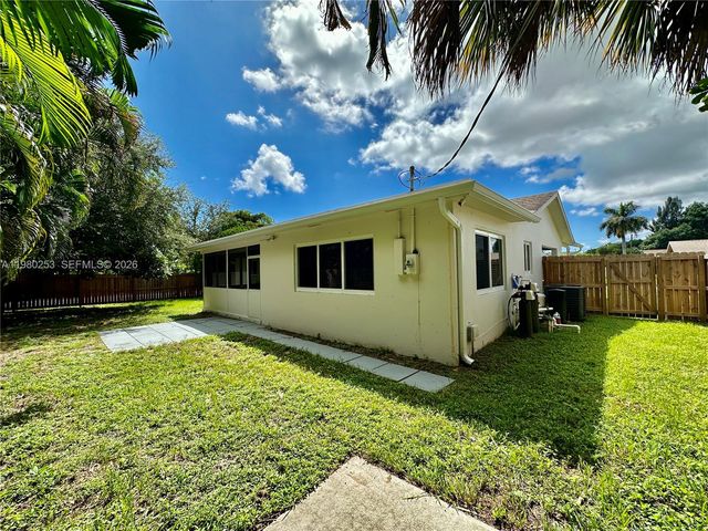 3511 Quentin Ave, Boynton Beach, FL 33436