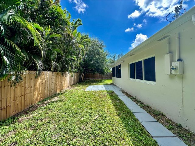 3511 Quentin Ave, Boynton Beach, FL 33436