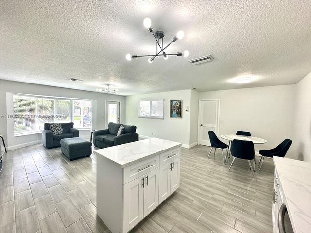 3511 Quentin Ave, Boynton Beach, FL 33436