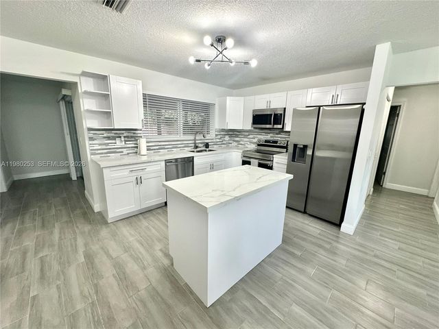 3511 Quentin Ave, Boynton Beach, FL 33436