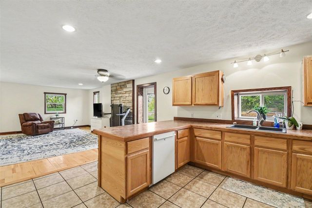 861 132nd Avenue, Wayland, MI 49348