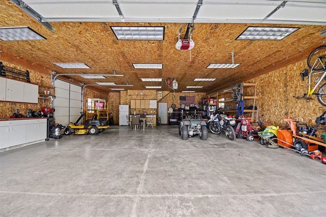 861 132nd Avenue, Wayland, MI 49348