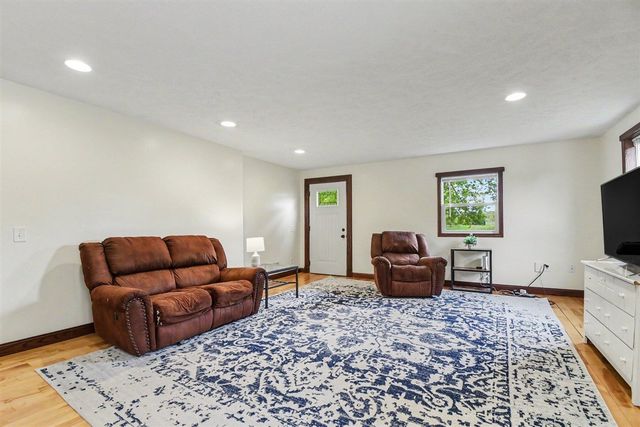 861 132nd Avenue, Wayland, MI 49348