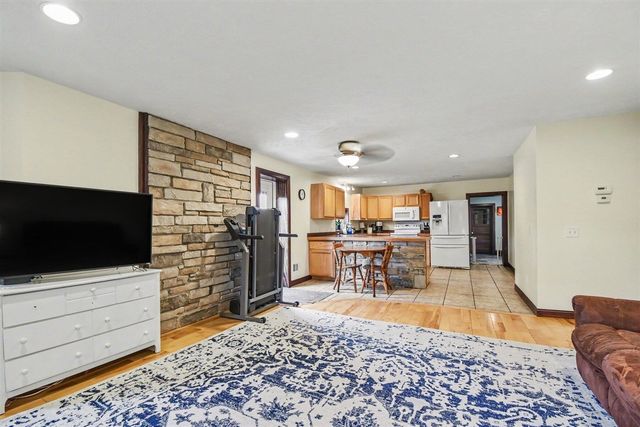861 132nd Avenue, Wayland, MI 49348