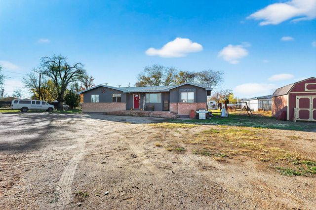 112 E Aragon Road, Belen, NM 87002