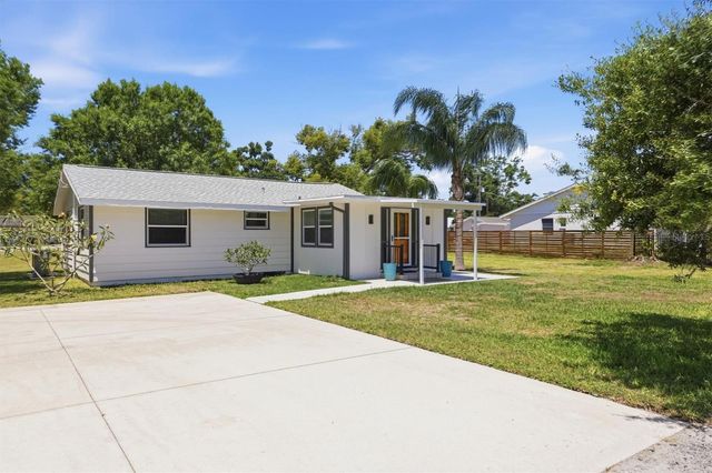 4300 EASTERN PARKWAY, Sarasota, FL 34233