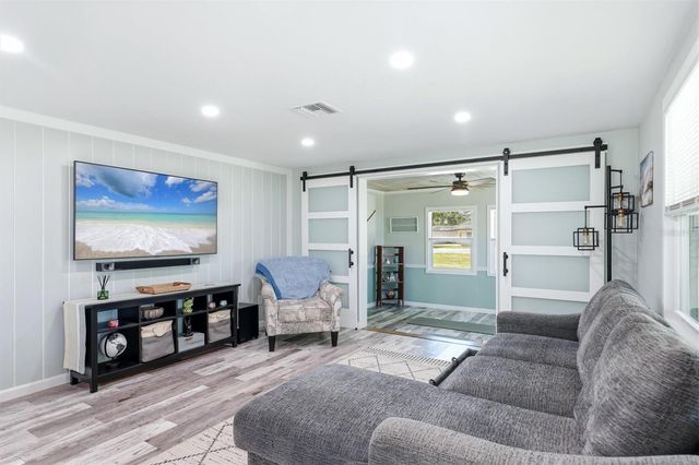 4300 EASTERN PARKWAY, Sarasota, FL 34233