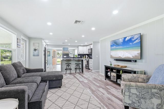 4300 EASTERN PARKWAY, Sarasota, FL 34233