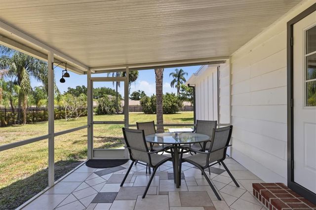 4300 EASTERN PARKWAY, Sarasota, FL 34233