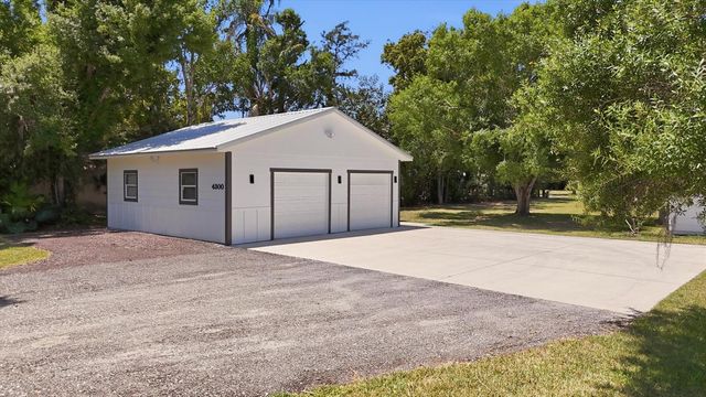 4300 EASTERN PARKWAY, Sarasota, FL 34233