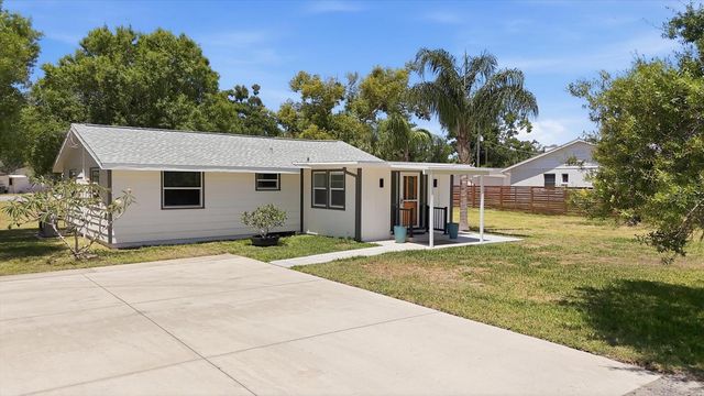 4300 EASTERN PARKWAY, Sarasota, FL 34233