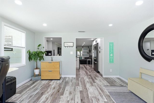 4300 EASTERN PARKWAY, Sarasota, FL 34233