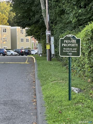 5 Woodside Avenue F65, Danbury, CT 06810