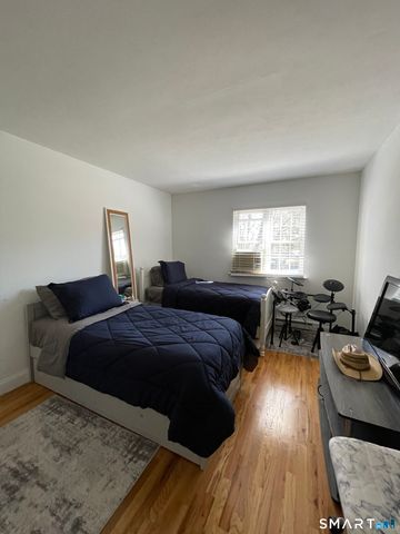 5 Woodside Avenue F65, Danbury, CT 06810